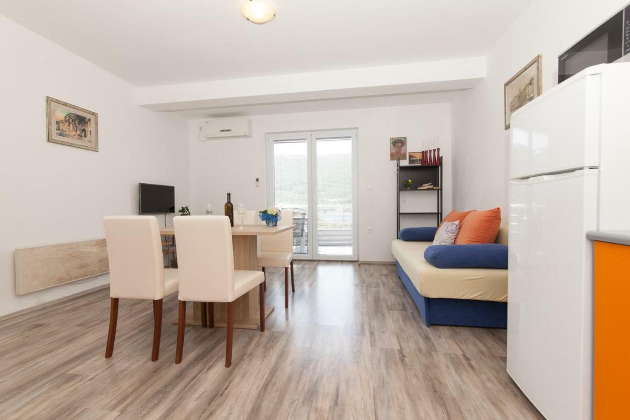 Apartments Timbar เกรบัชติซา ภายนอก รูปภาพ